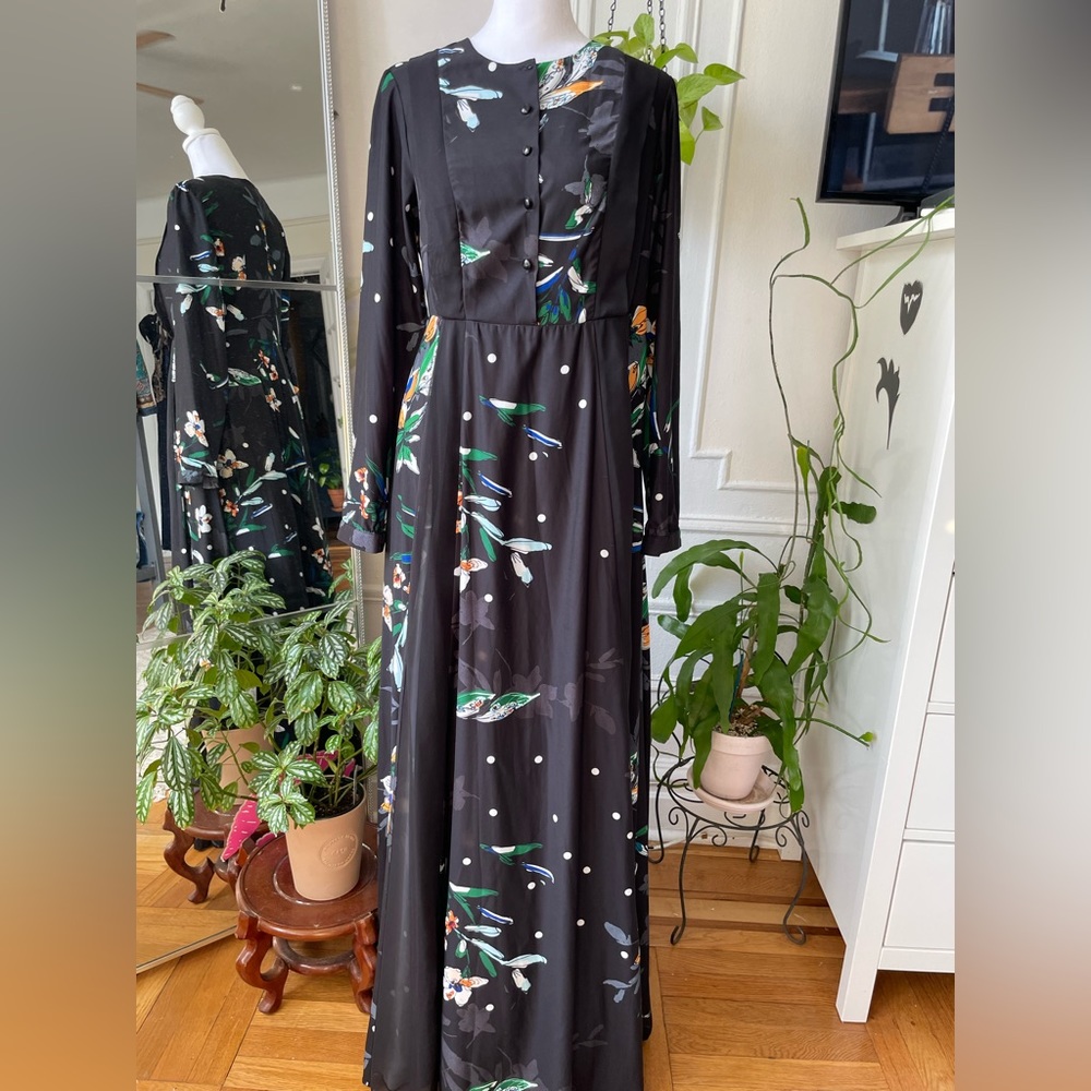 ANNAH HARIRI FLORAL MODEST DRESS 🪷